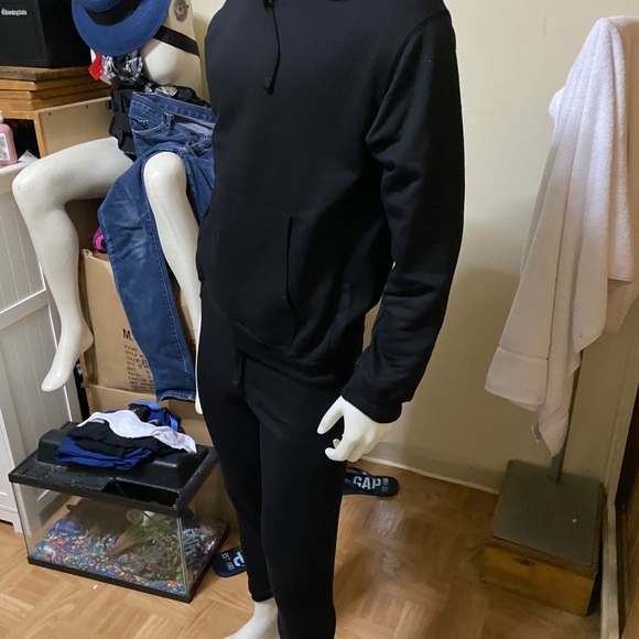 Black Hoodie and Pants set - Picture 3 of 8